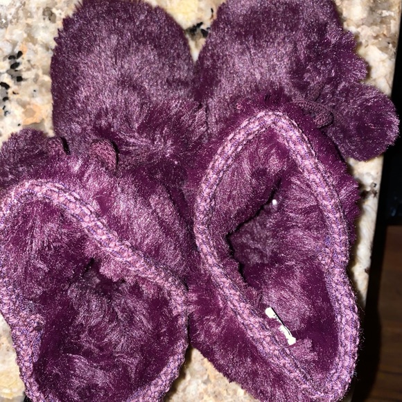 Women’s Muk Luks Amira Slipper size 7-8 - Picture 2 of 4